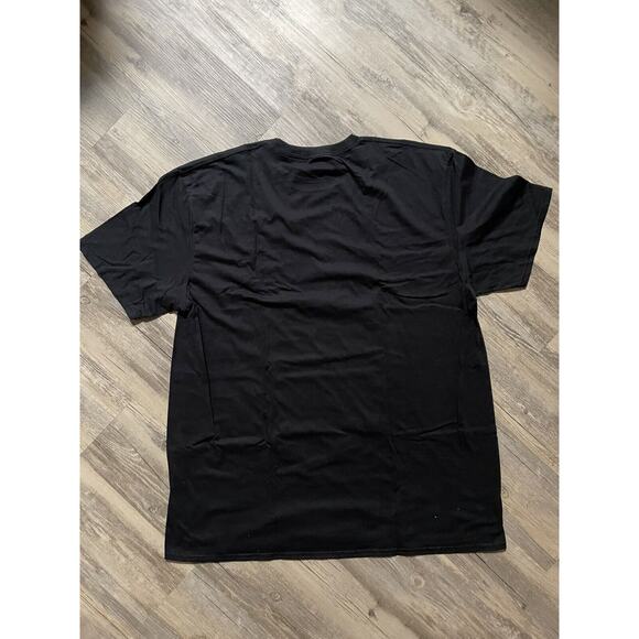 AMC Walking Dead Supply Drop Do Your Part Commonwealth shirt XXL & Lucille Socks - Picture 6 of 6